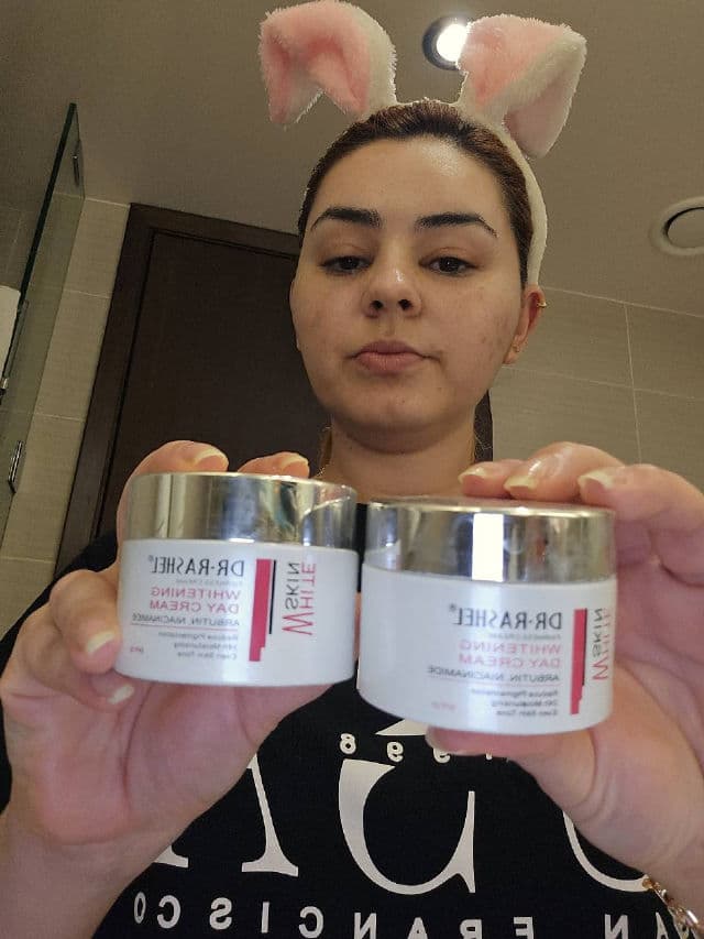 Dr.Rashel Whine Skin Fairness Cream Whitening Day Cream SPF 20 review photo by Yetsi