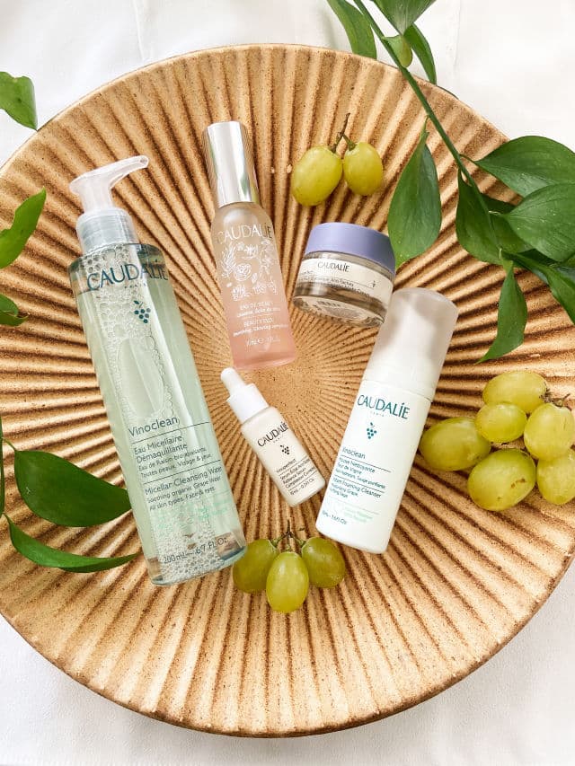 Caudalie Paris Instant Foaming Cleanser review photo by elenalungu