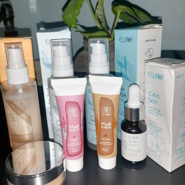 Ellana Cosmetics Stay Fresh Moisturizer review photo by elle03