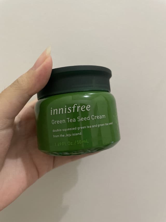 INNISFREE Green Tea Seed Cream [2018 Version] review photo by ellenselyna