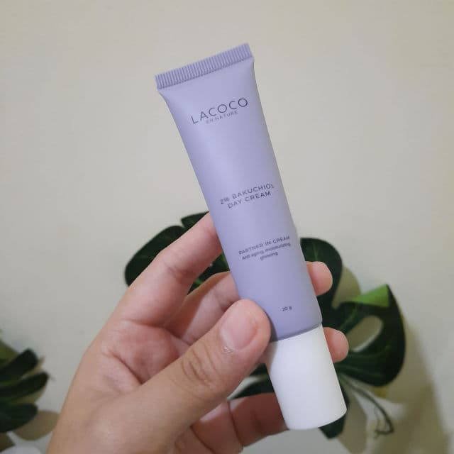 Lacoco en nature 2% Bakuchiol Day Cream review photo by emakemay