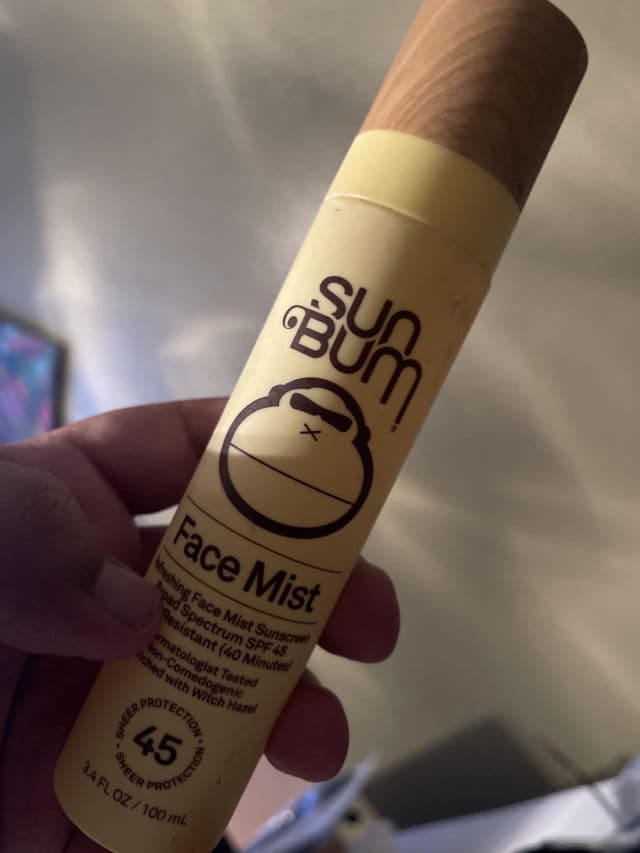 Sun Bum Original SPF 45 Sunscreen Face Mist review photo by eortiz