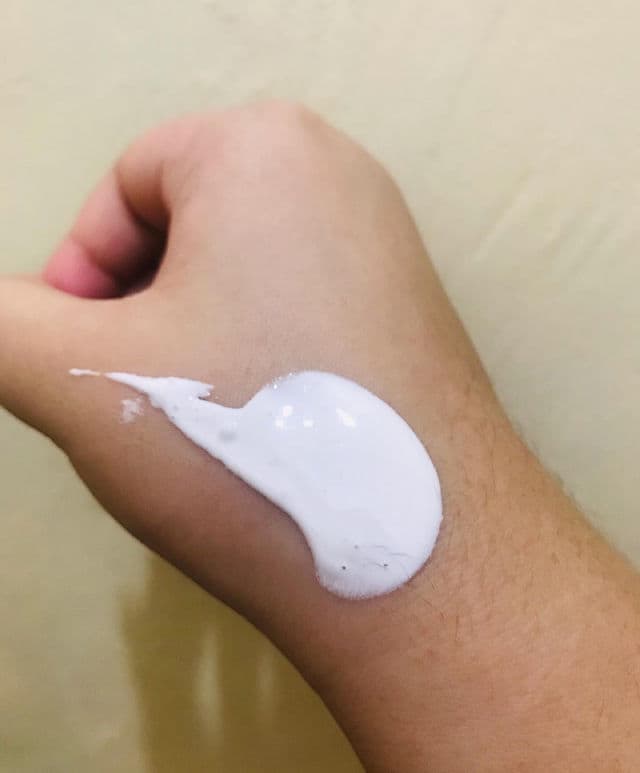 Lana Skin Protect Brightening Sunblock SPF80 review photo by estella