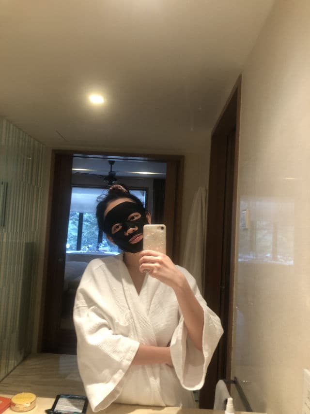 MEDIHEAL MEDIHEAL W.H.P Brightening & Hydrating Charcoal Sheet Mask review photo by eunicejx