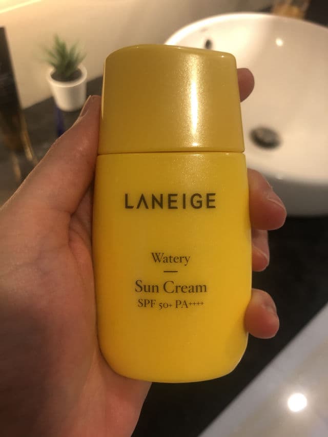 Laneige Light Sun Fluid SPF50+ PA+++ review photo by eunicejx