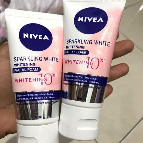 Nivea Sparkling White Whitening Facial Foam review photo by yukitaskincare