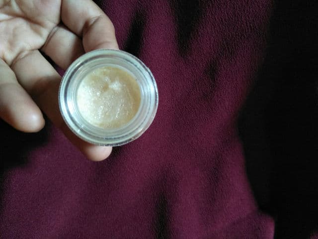 ElsheSkin Lip Sugar Scrub review photo by yukitaskincare