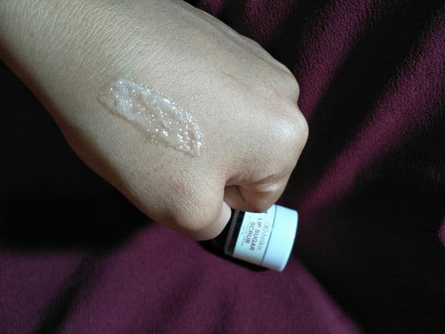 ElsheSkin Lip Sugar Scrub review photo by yukitaskincare