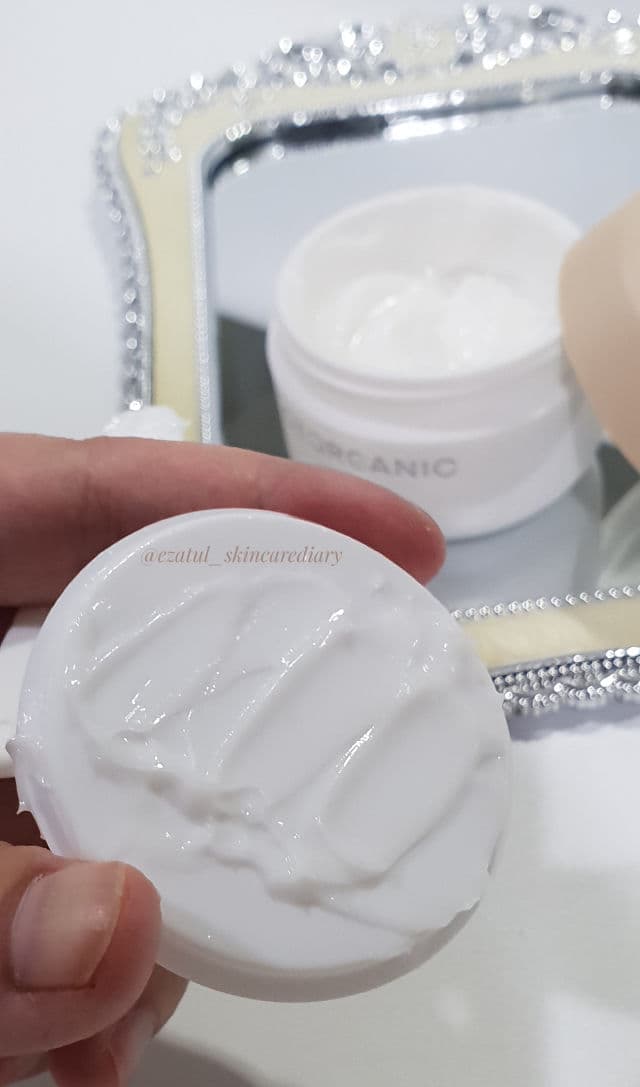 GEORGANIC Goat Milk Brightening Cream review photo by ezatulSkincareDiary