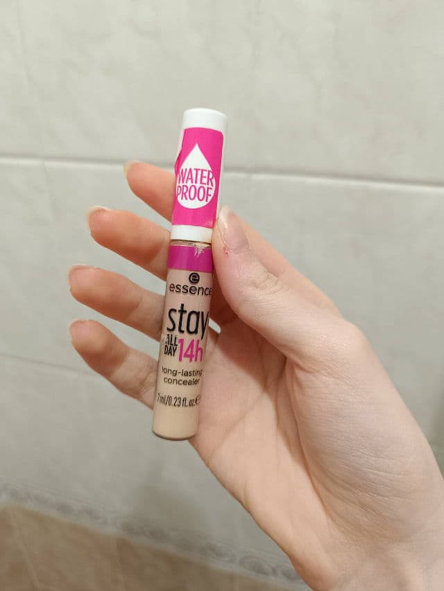 Essence Stay All Day 16h Long-Lasting Concealer review photo by uhtsuki