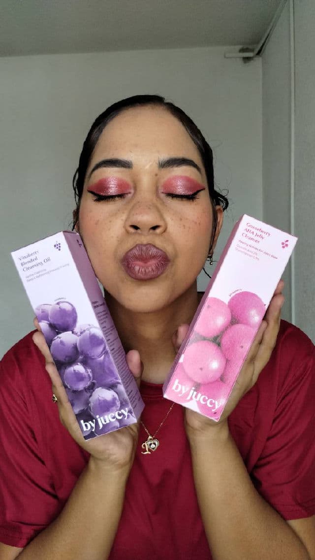 By Juccy Vinoberry Blended Cleansing Oil review photo by liliconestilos