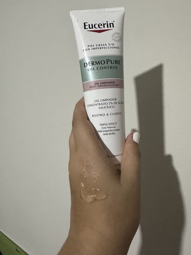 Eucerin Dermopure Oil Control Treatment 10% Hydroxy Acids review photo by RichelTaveras