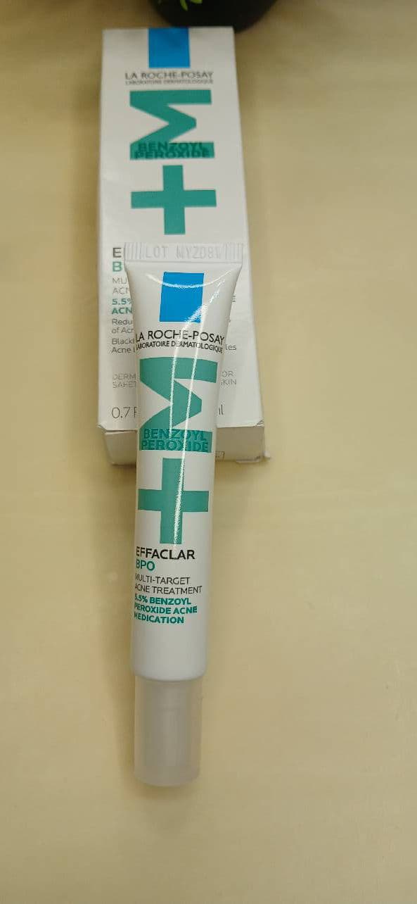 La Roche-Posay Effaclar Adapalene Gel 0.1% Retinoid Acne Treatment review photo by kandylove