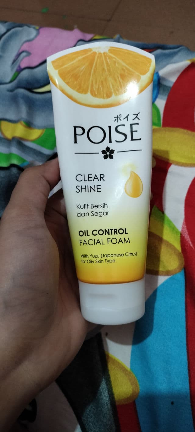 POISE Clear Shine Oil Control Facial Foam review photo by farahmit