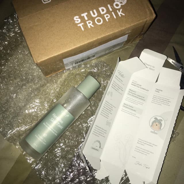 Studio Tropik Herbitus Skin Tonic review photo by niacinamate