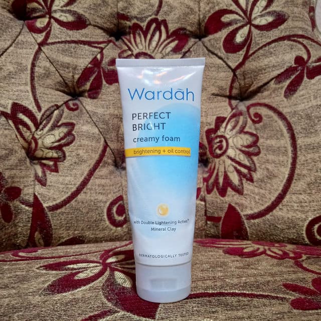 Wardah Perfect Bright Creamy Foam Brightening + Oil Control review photo by fikmaa21