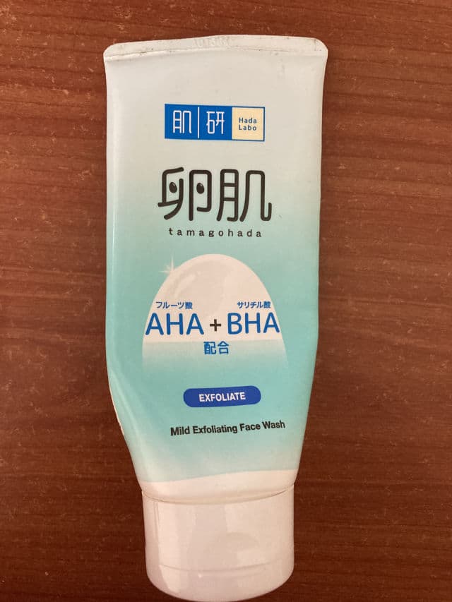 Hada Labo Tamagohada Mild Peeling  AHA+BHA Face Wash review photo by fivefeettwo