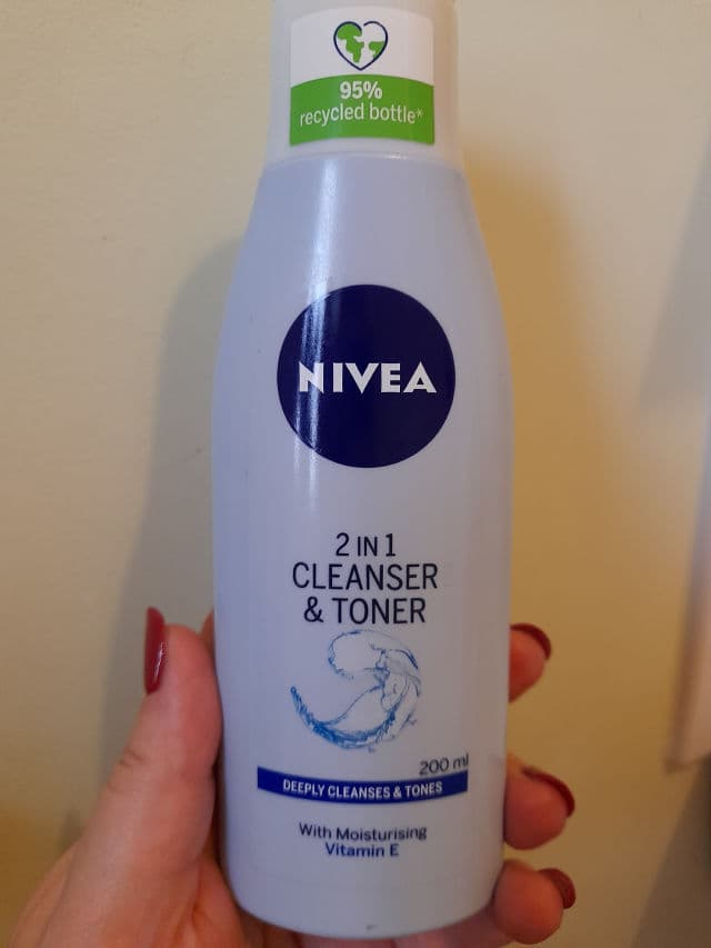 Nivea 2 IN 1 Cleanser & Toner review photo by flufyundacrakas
