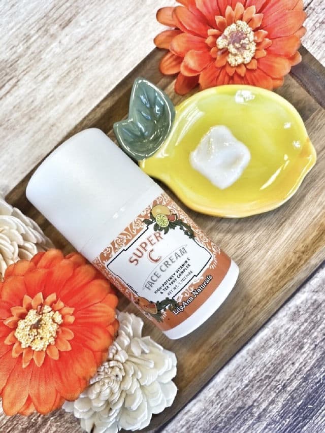 LilyAna Naturals Super C Face Cream review photo by freshfacedover40