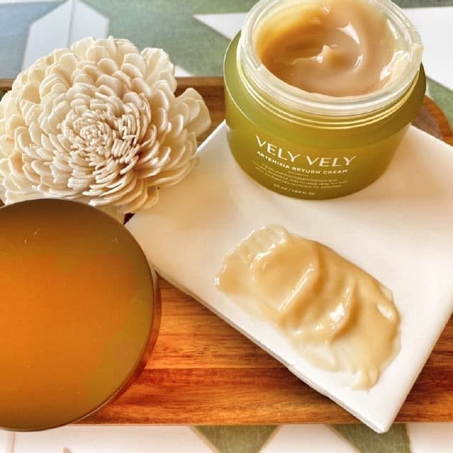 Vely Vely Artemisia Return Cream review photo by freshfacedover40