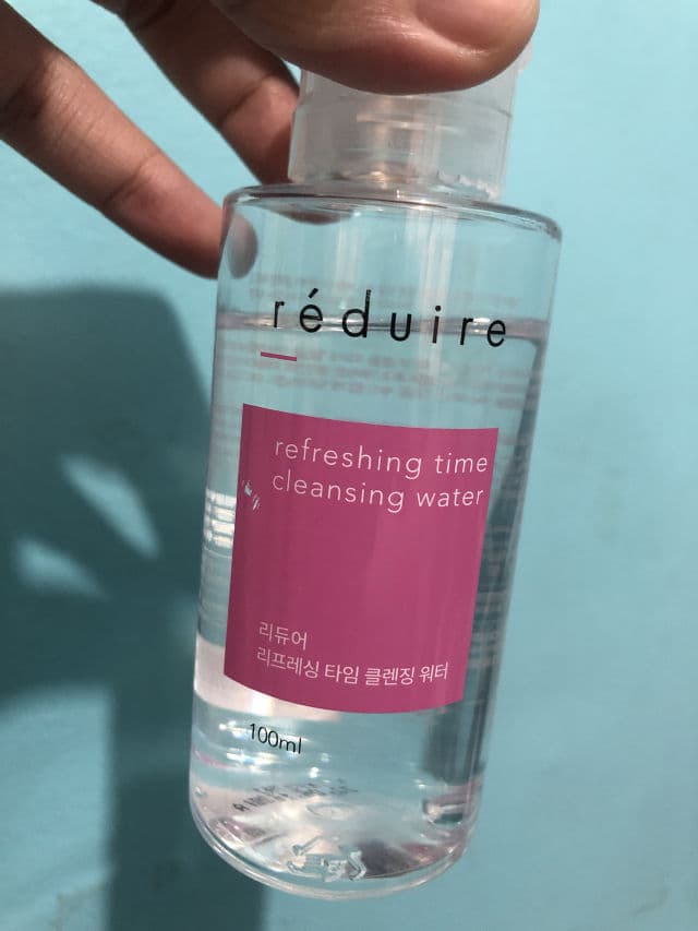 reduire Refreshing Time Cleansing Water  review photo by glossedupskin