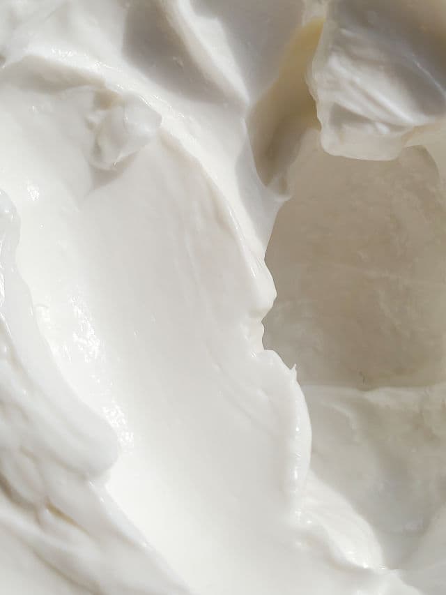 First Aid Beauty Ultra Repair Cream Intense Therapy Skin Protectant w/FAB Antioxidant Booster review photo by glowafternoon