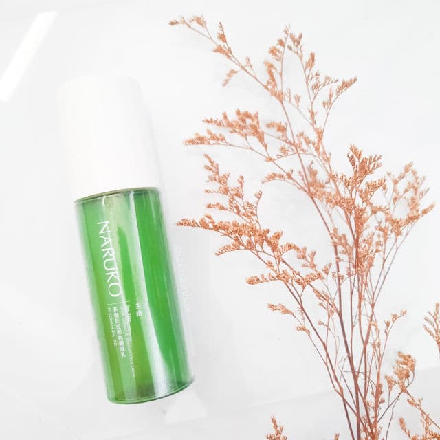 Naruko Tea Tree Shine Control and Blemish Clear Lotion review photo by glowingpotato