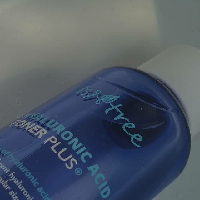 ISNTREE Ultra Low Molecular Hyaluronic Acid Toner review photo by glowphei
