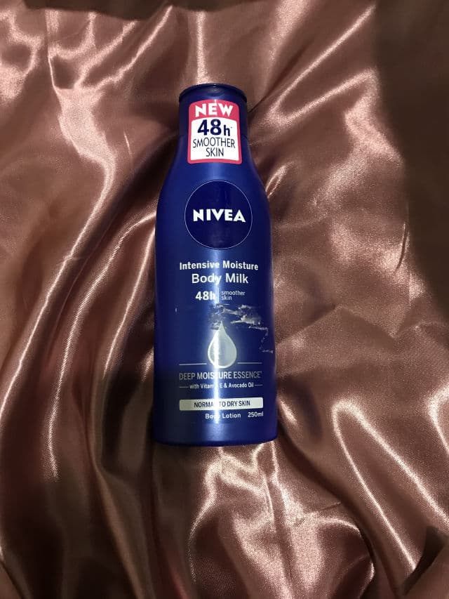 Nivea Intensive Moisture Body Milk review photo by glyyyyy