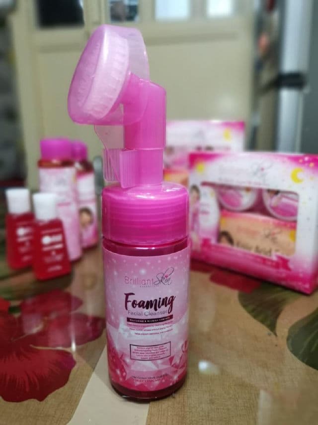 Brilliant Skin Foaming Facial Cleanser review photo by gracie97