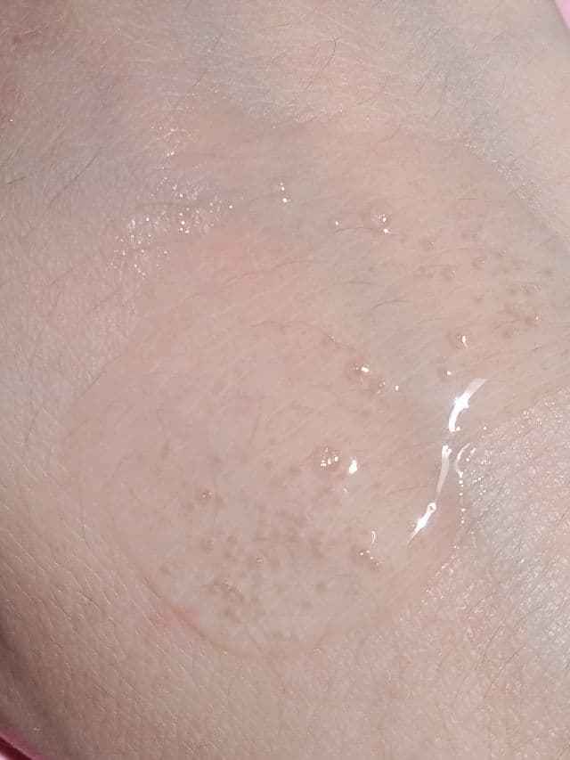 Aestura Theracne 365 Essence review photo by gwydr