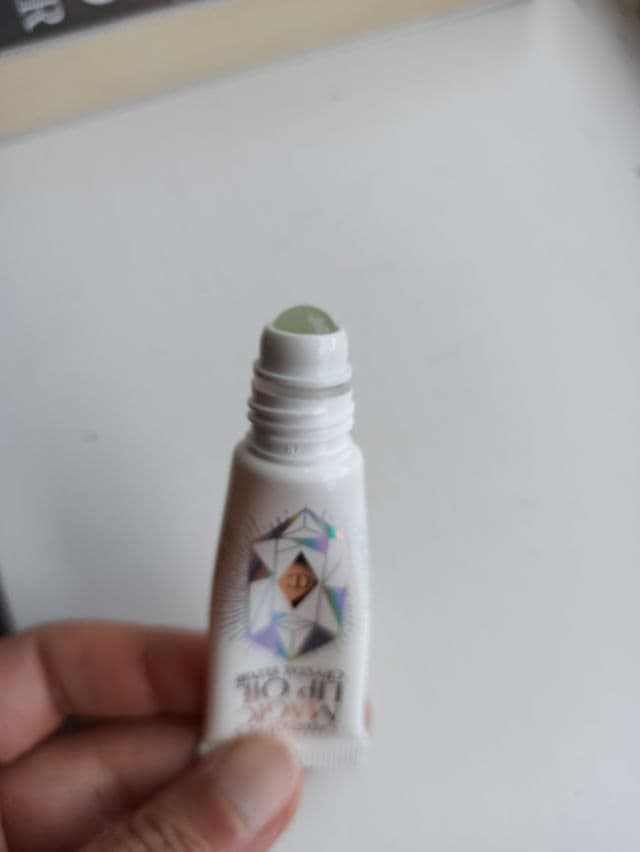 Charlotte Tilbury Charlotte's Magic Lip Oil Crystal Elixir review photo by gypsy