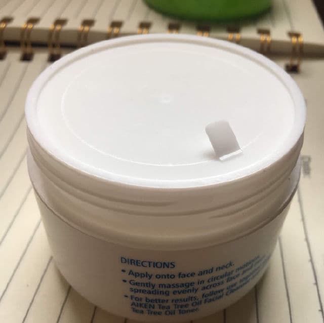 Aiken Tea Tree Oil Moisturizer review photo by hdsktt