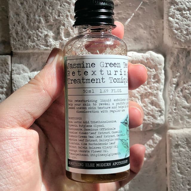 Something Else Jasmine Green Tea Retexturing Treatment Tonique review photo by halleysburrow