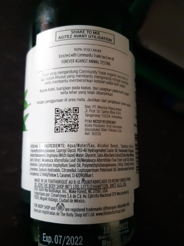 The Body Shop Tea Tree Skin Clearing Mattifying Facial Toner review photo by han