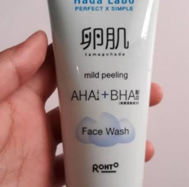 Hada Labo Tamagohada Face Wash review photo by han