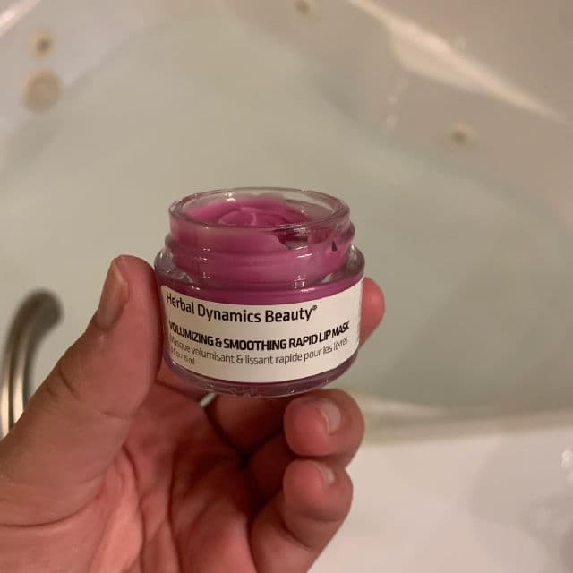 Herbal Dynamics Beauty LipSoothe™ Volumizing & Smoothing Rapid Lip Mask review photo by happygalselfcare