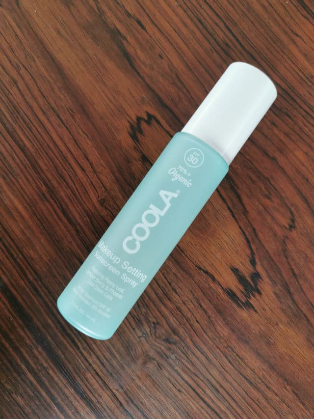 Coola Face SPF 30 Makeup Setting Spray review photo by hashiskincare
