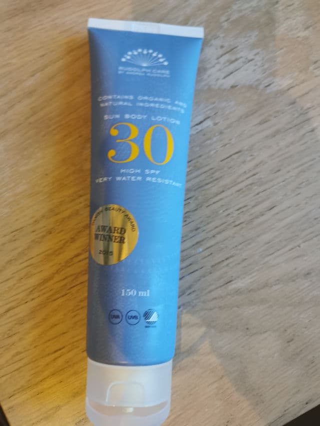 Rudolph Care Sun Body Lotion SPF 30 review photo by hashiskincare