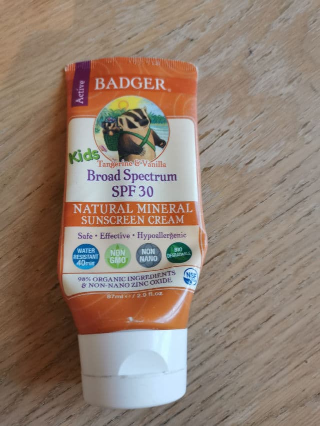 Badger Kids Sport Sunscreen Clear Zinc SPF 40 review photo by hashiskincare