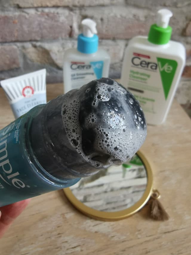 Simple Daily Skin Detox Charcoal Cleansing Stick review photo by hashiskincare