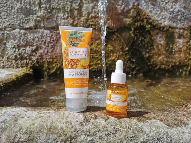 Creightons Superfruits Vitamin C 2% Ultra Glow Serum review photo by hashiskincare
