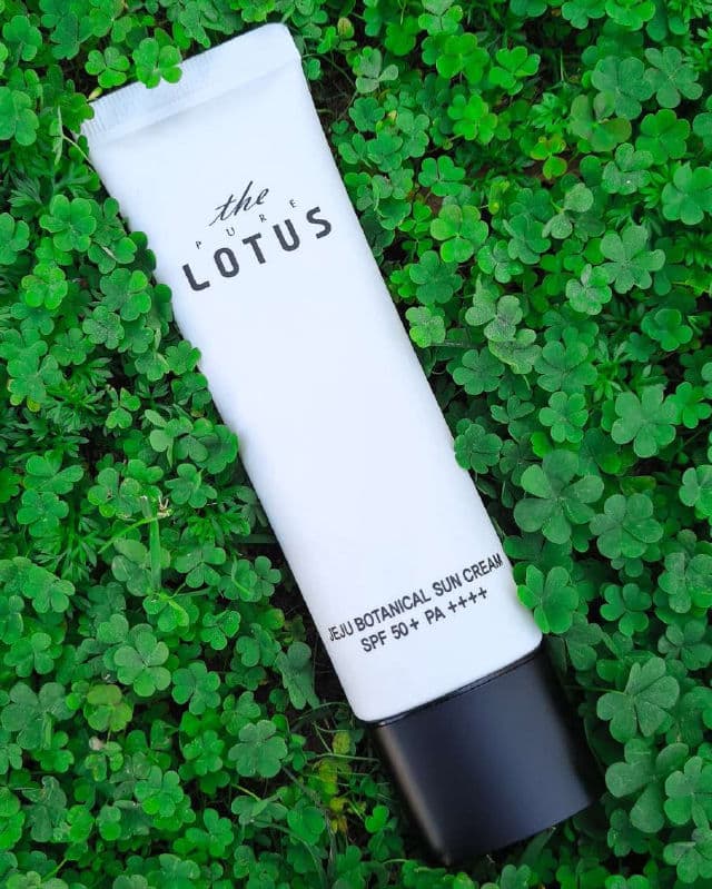The Pure Lotus Jeju Botanical Sun Cream SPF50+ PA++++ review photo by hellonight123