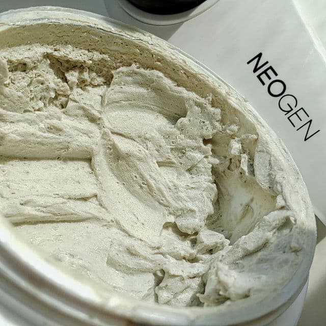 NEOGEN Dermalogy Canadian Clay Pore Cleanser review photo by herbeautylife