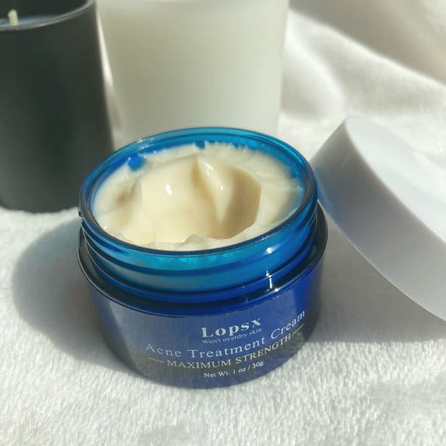 Lopsx Acne Treatment Cream review photo by hoarderbeauty