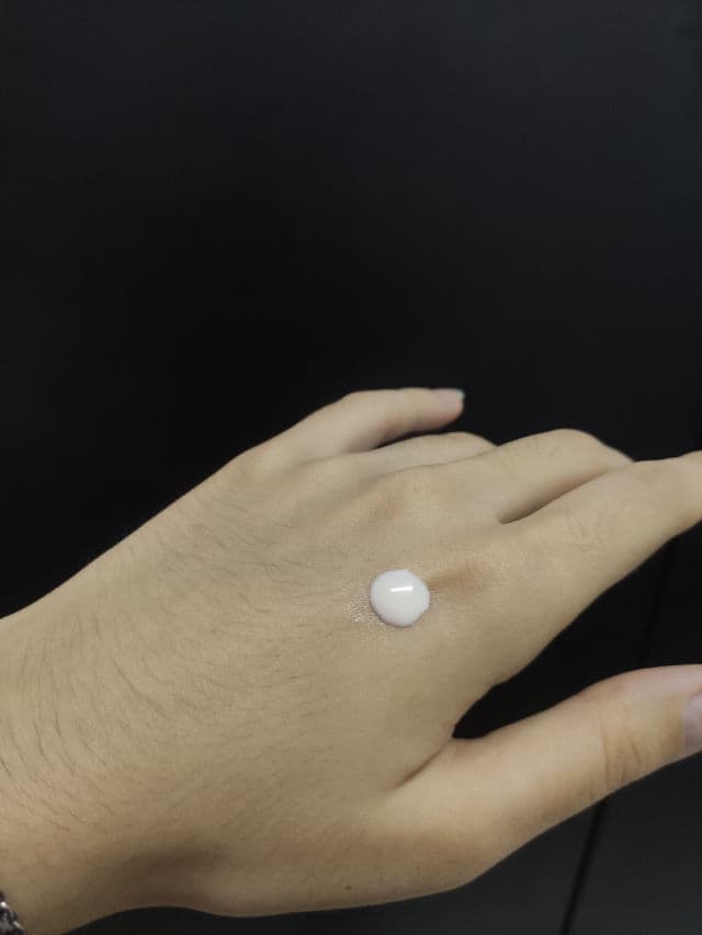 Shiseido Perfect UV Protector review photo by hxmesick