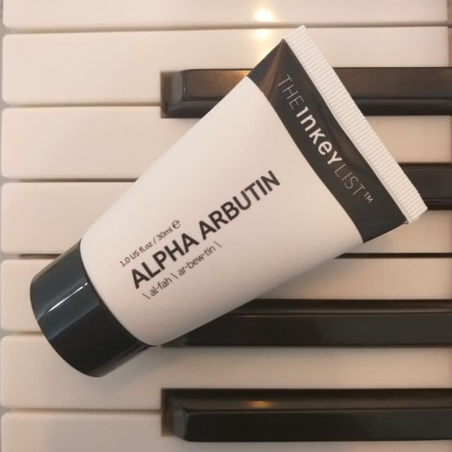 The Inkey List Alpha Arbutin review photo by hygeiaskn