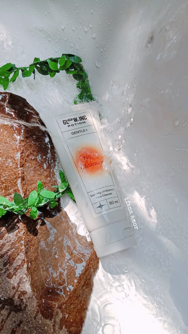 Glow Inc Potion GENTLE+ Soothing pH Balancer Face Cleanser review photo by ifanaamor89