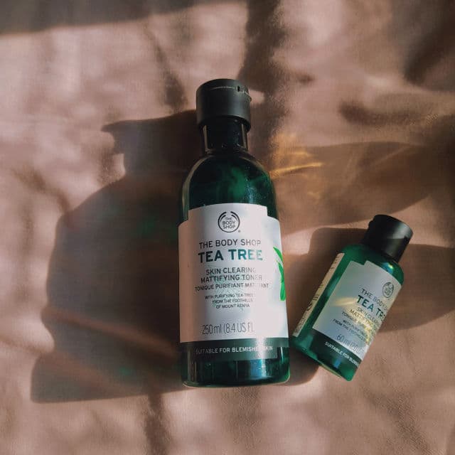 The Body Shop Tea Tree Skin Clearing Mattifying Facial Toner review photo by imhoney