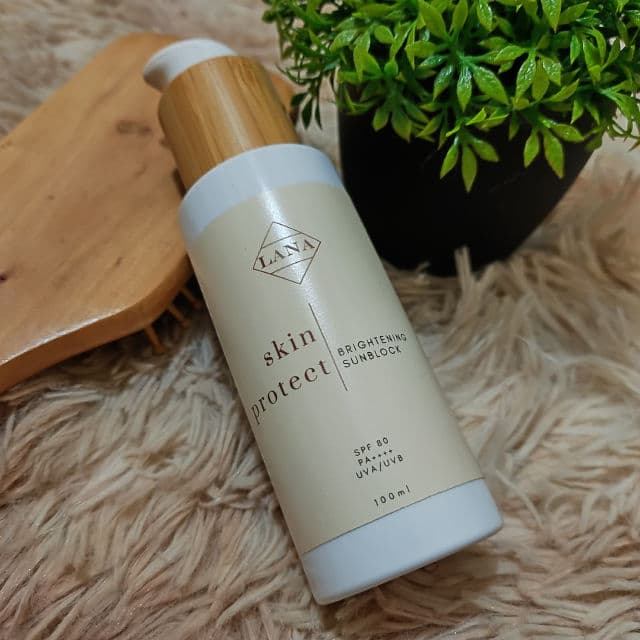 Lana Skin Protect Brightening Sunblock review photo by skinvenue